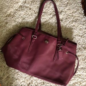 COACH Peyton Leather Tote Purse Bag F29362